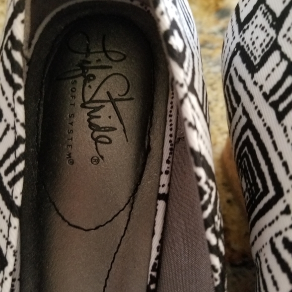 Life Stride black and white cloth wedges - Picture 3 of 4